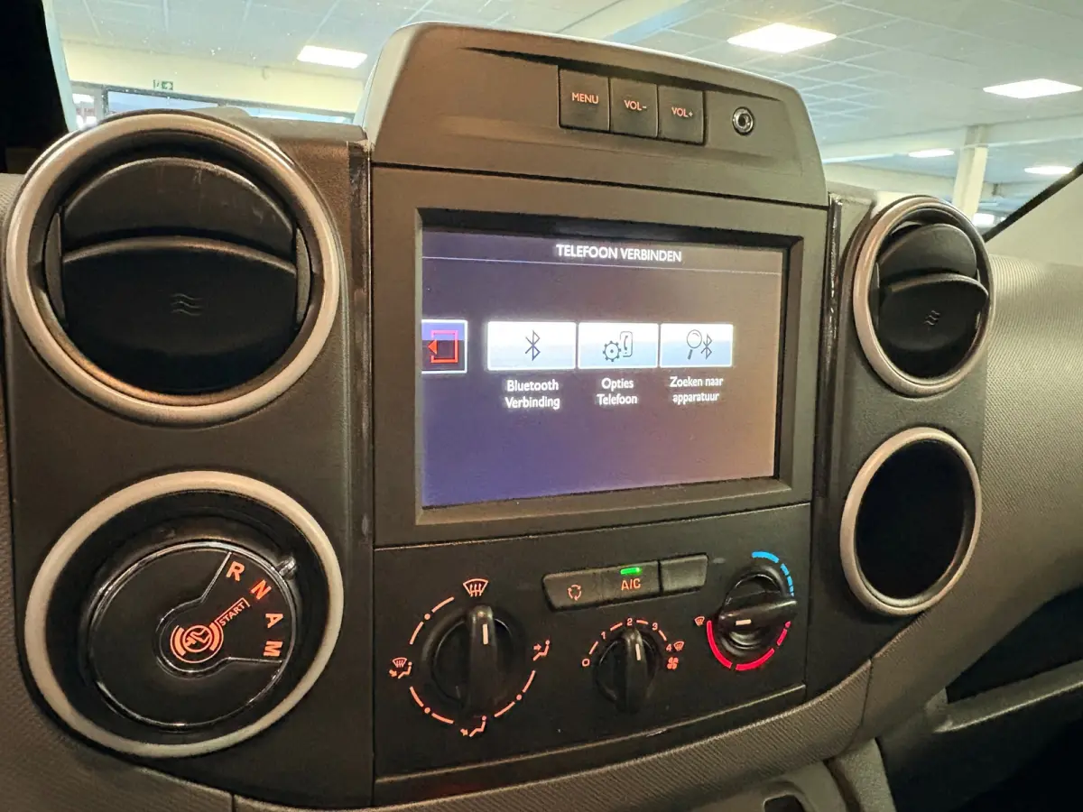 1.6 BlueHDI 100 Business Economy S&S/apple/airco/cruisec/pdc/trekhaak