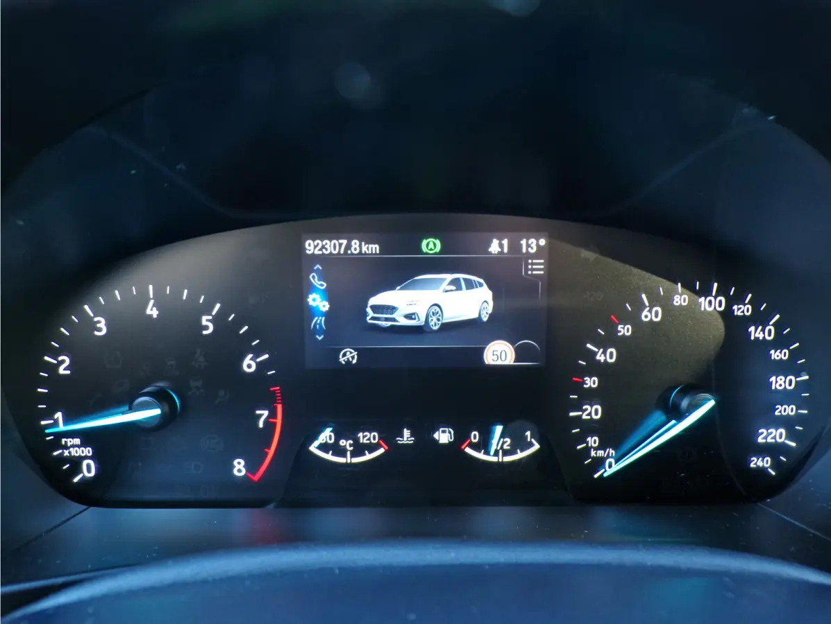 1.0 EcoBoost Hybrid ST Line X Business historie bekend