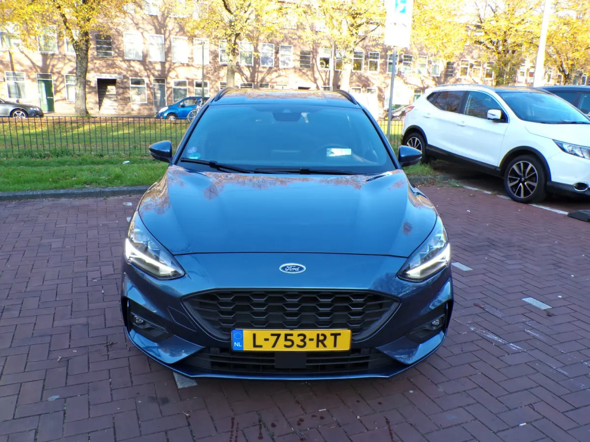 1.0 EcoBoost Hybrid ST Line X Business historie bekend