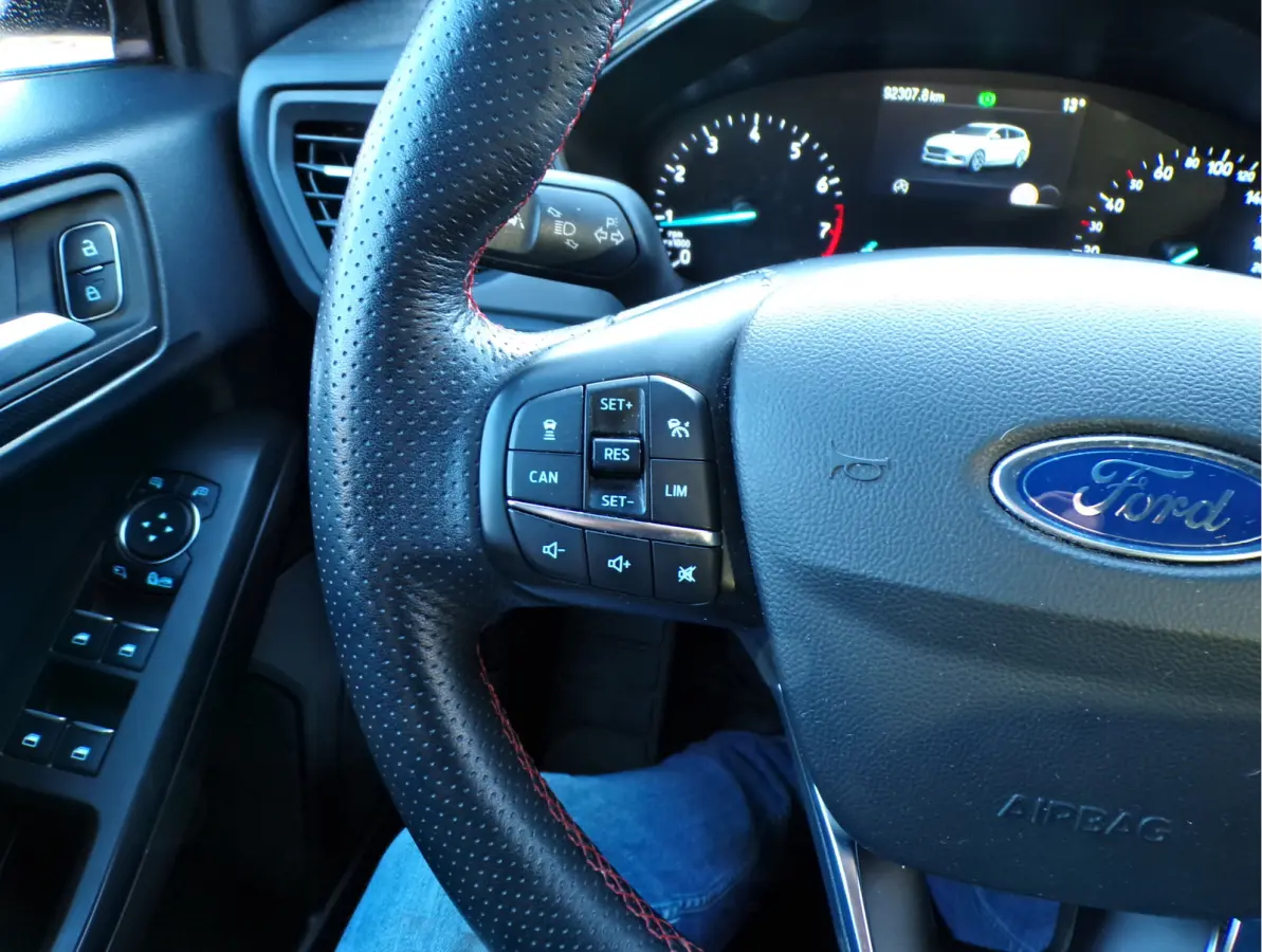 1.0 EcoBoost Hybrid ST Line X Business historie bekend