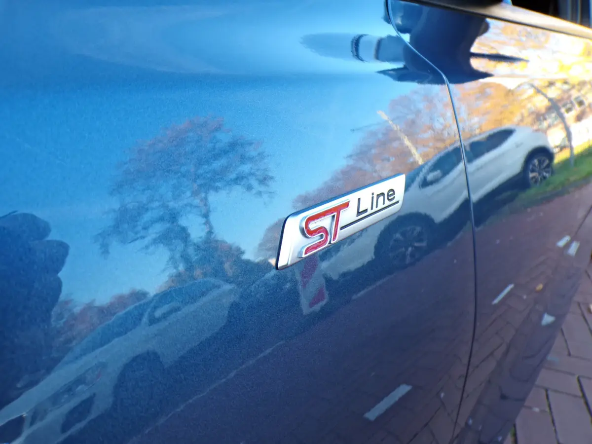 1.0 EcoBoost Hybrid ST Line X Business historie bekend