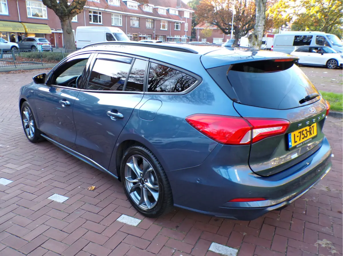 1.0 EcoBoost Hybrid ST Line X Business historie bekend