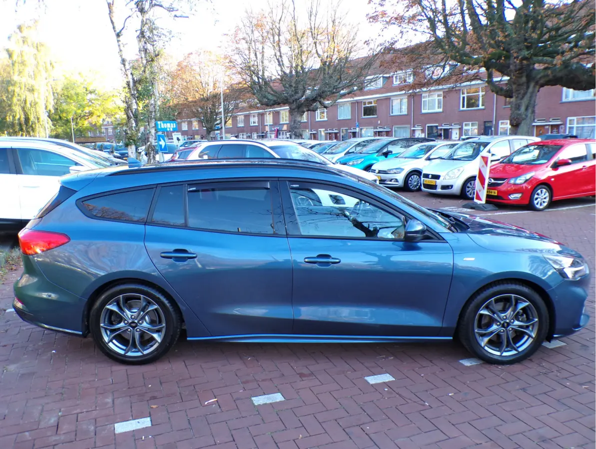 1.0 EcoBoost Hybrid ST Line X Business historie bekend