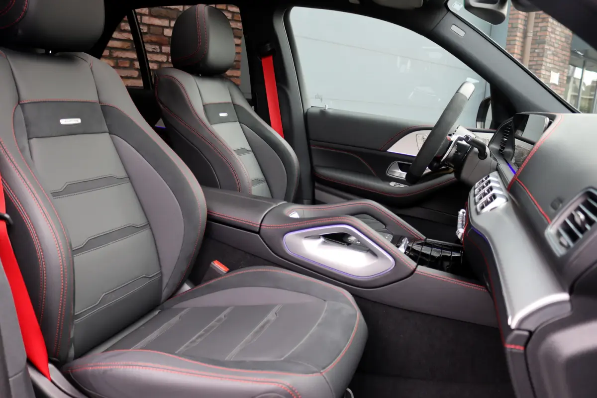 AMG 53 Hybrid 4MATIC+ Premium | Luchtvering | Trekhaak | HUD | Vlakkenverwarming | Zonnerollo's | Panoramadak | Burmester | Surround Camera | Keyless Go |