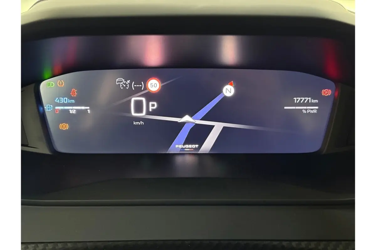 1.2 Hybrid 145 Allure - Automaat - Navi - Camera - Climate - Org.nl