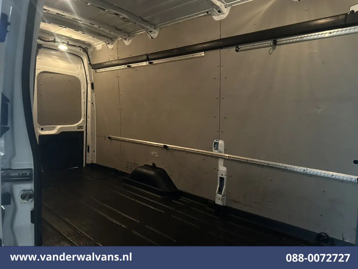 2.0 TDCI 130pk L4H3 Euro6 Airco | Camera | Apple Carplay | Cruisecontrol | Verwarmde voorruit Android Auto, Parkeersensoren, Bijrijdersbank