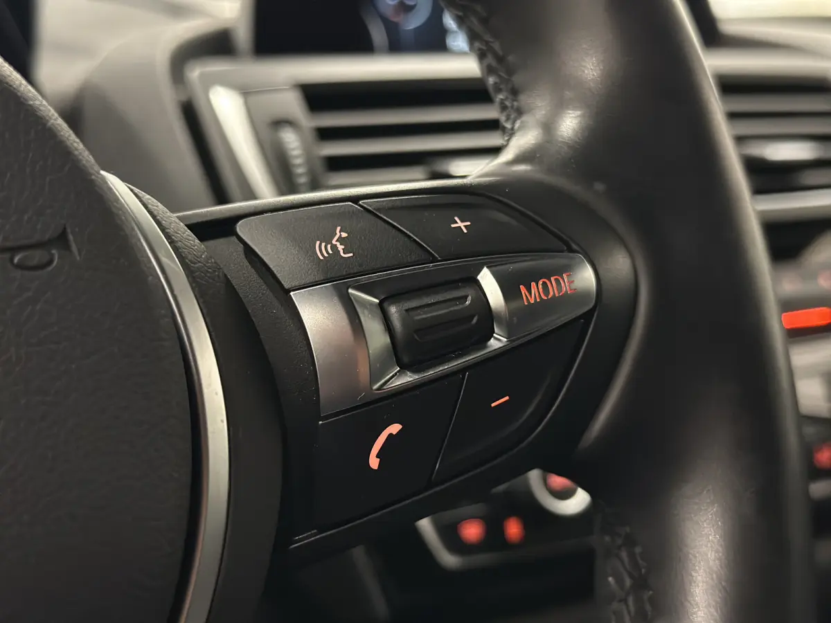 118i LCI | M-SPORT | **55260KM** | NL AUTO | Alcantara | Navi | Cruise Control | LED |