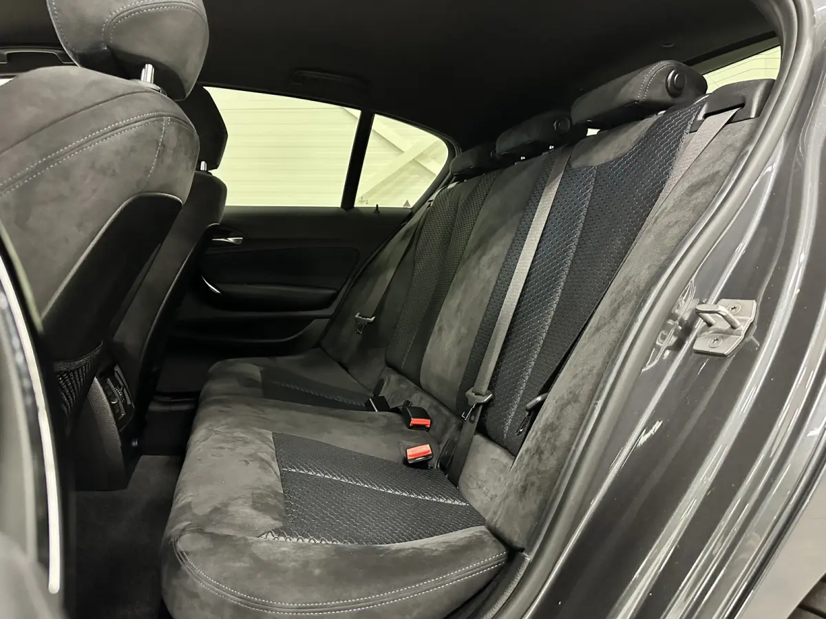 118i LCI | M-SPORT | **55260KM** | NL AUTO | Alcantara | Navi | Cruise Control | LED |