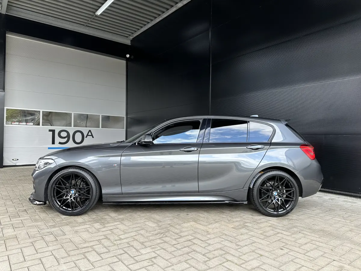 118i LCI | M-SPORT | **55260KM** | NL AUTO | Alcantara | Navi | Cruise Control | LED |