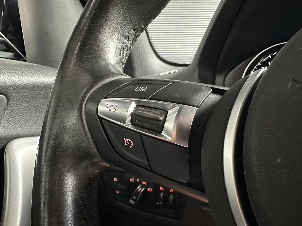 118i LCI | M-SPORT | **55260KM** | NL AUTO | Alcantara | Navi | Cruise Control | LED |