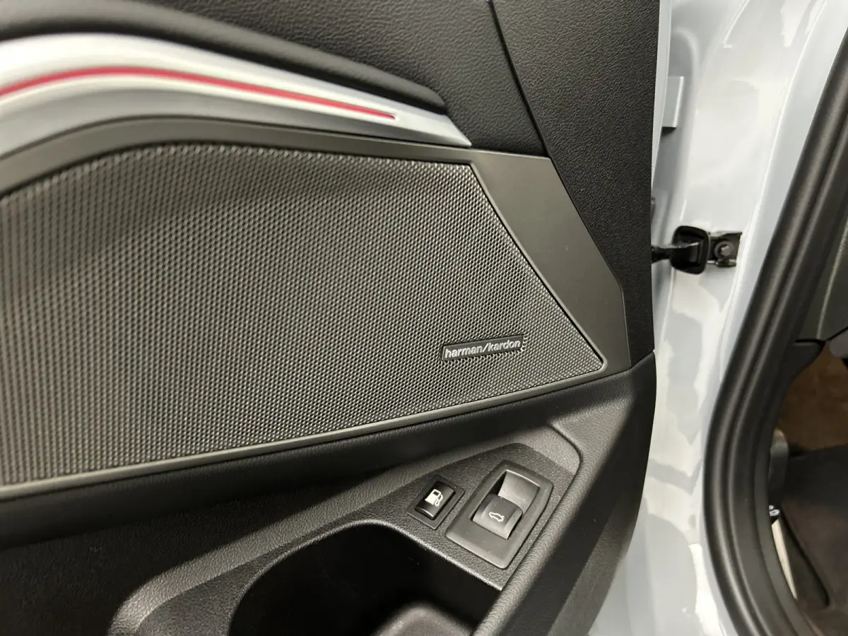 330e xDrive M-Sport Pro Schuifdak/M3-Stoelen/Memory/HUD