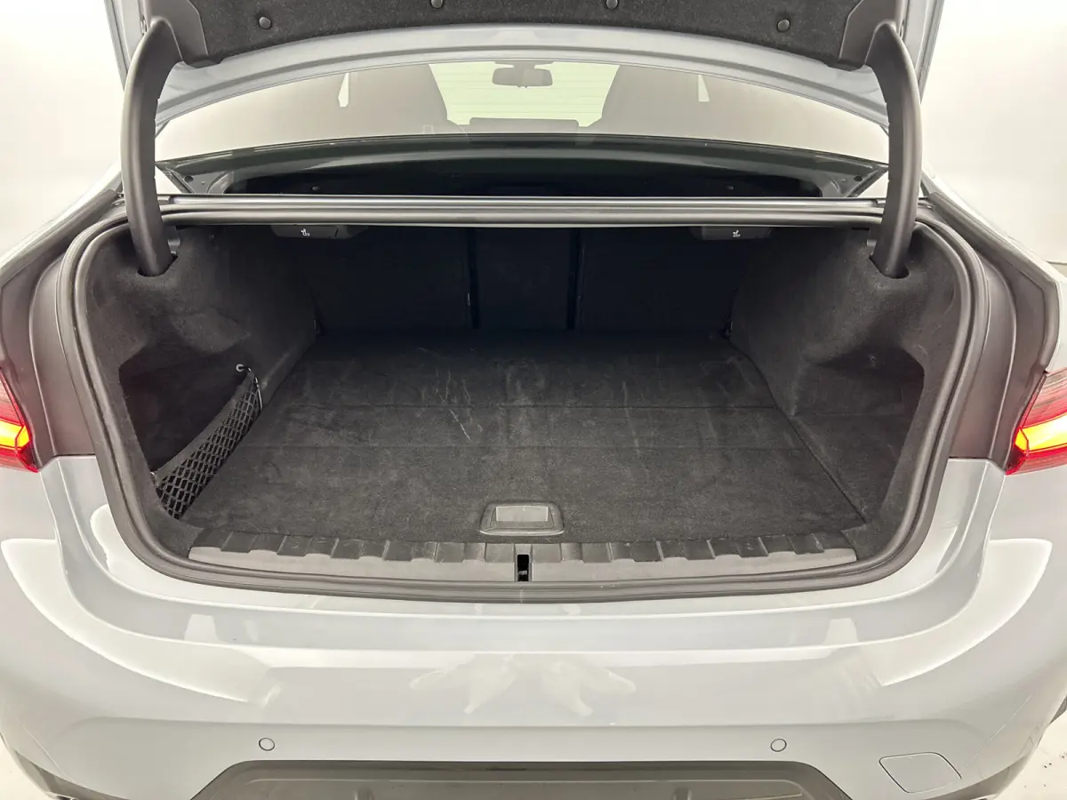 330e xDrive M-Sport Pro Schuifdak/M3-Stoelen/Memory/HUD