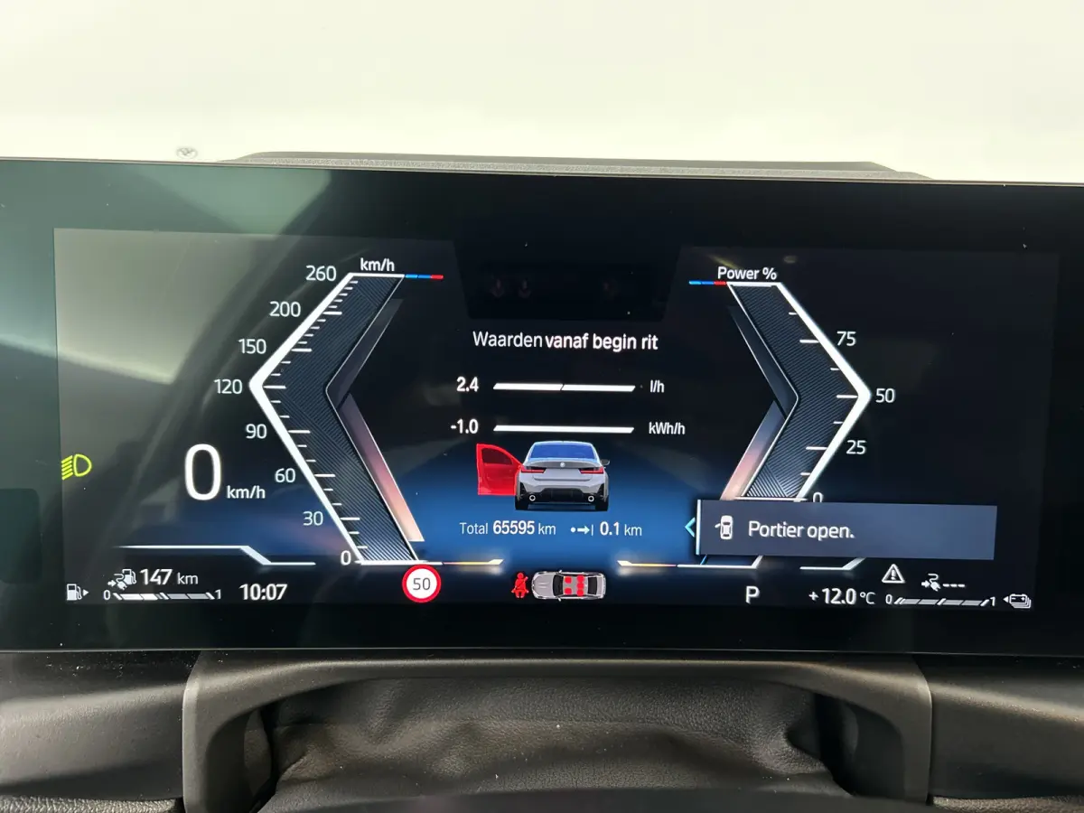 330e xDrive M-Sport Pro Schuifdak/M3-Stoelen/Memory/HUD