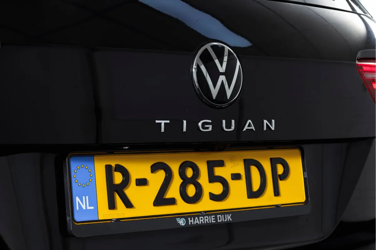 1.5 TSI R-Line Business+ | Elek. Trekhaak | S/K-Panodak | Dig. Cockpit | Adapt. Cruise | Stoel-+Stuurverw. | PDC | Camera | NAV + Carplay/Android | ECC | Elek. Klep | LM 20" |
