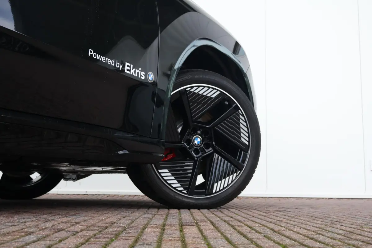 40 eDrive 83 kWh | Sport Pakket Pro | Panorama Dak | Trekhaak | Harman Kardon | Head-Up |