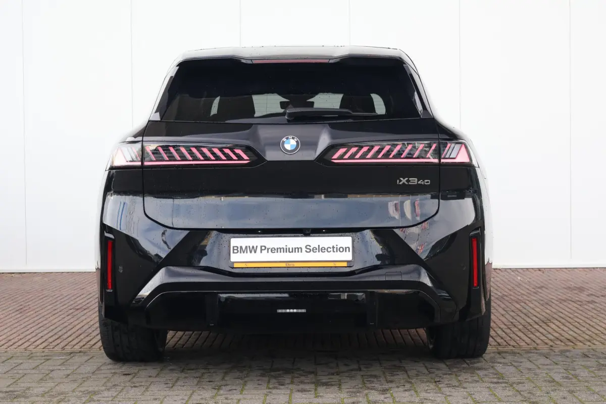 40 eDrive 83 kWh | Sport Pakket Pro | Panorama Dak | Trekhaak | Harman Kardon | Head-Up |