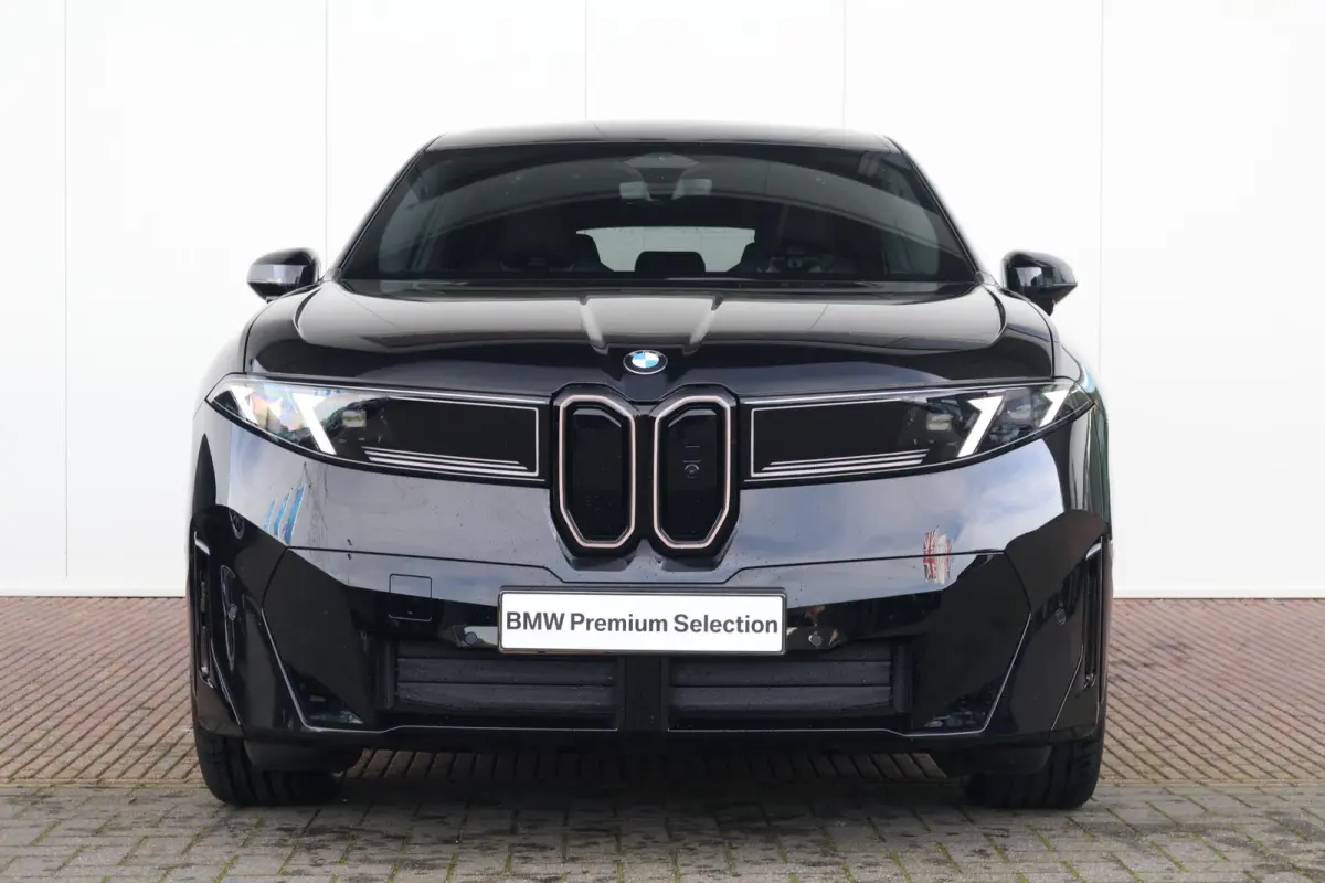 40 eDrive 83 kWh | Sport Pakket Pro | Panorama Dak | Trekhaak | Harman Kardon | Head-Up |