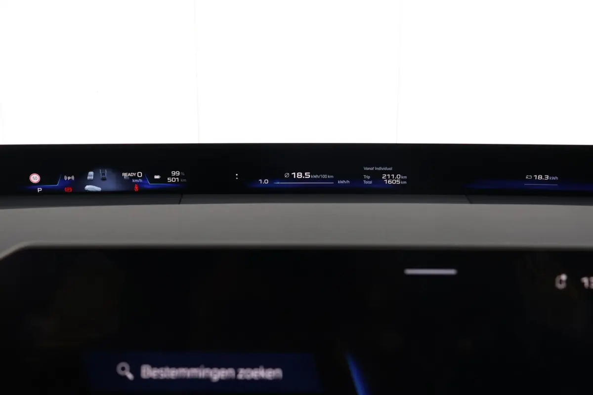 40 eDrive 83 kWh | Sport Pakket Pro | Panorama Dak | Trekhaak | Harman Kardon | Head-Up |
