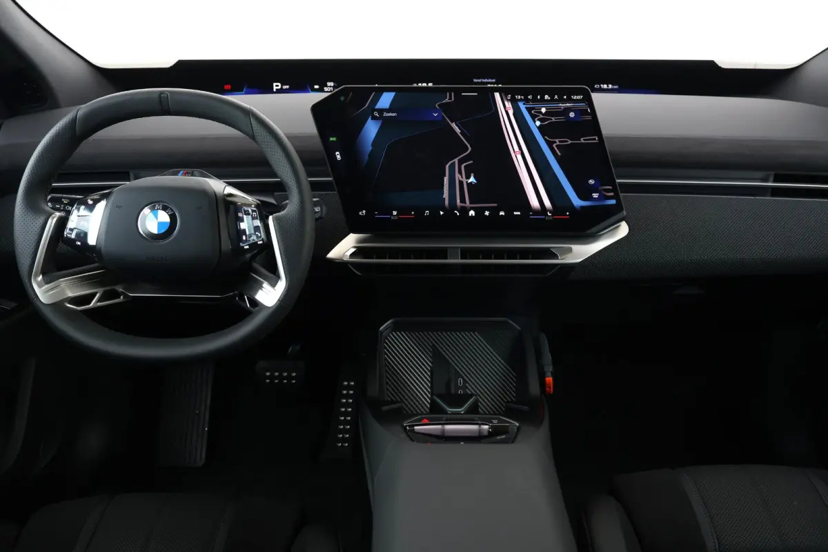 40 eDrive 83 kWh | Sport Pakket Pro | Panorama Dak | Trekhaak | Harman Kardon | Head-Up |