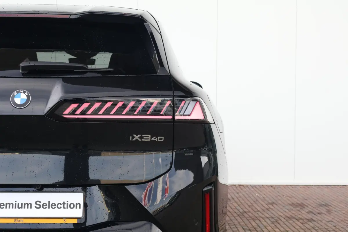 40 eDrive 83 kWh | Sport Pakket Pro | Panorama Dak | Trekhaak | Harman Kardon | Head-Up |