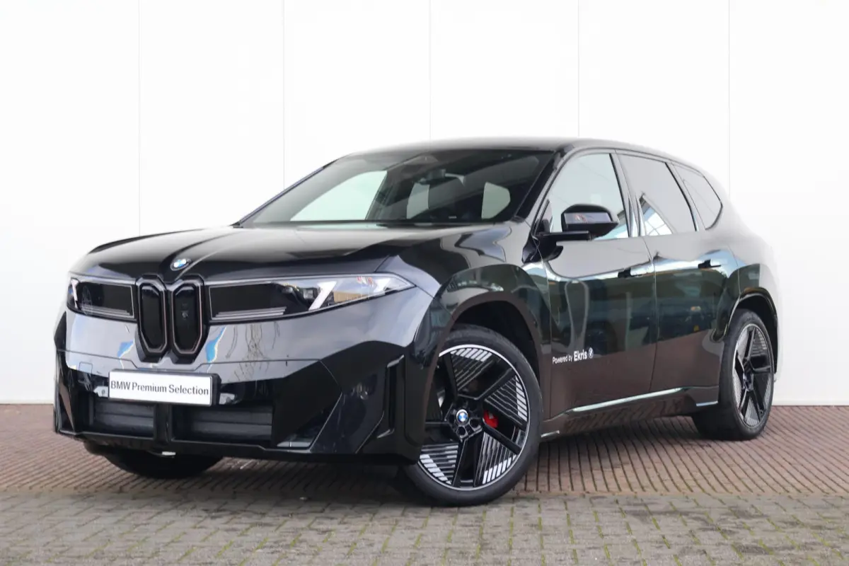 40 eDrive 83 kWh | Sport Pakket Pro | Panorama Dak | Trekhaak | Harman Kardon | Head-Up |