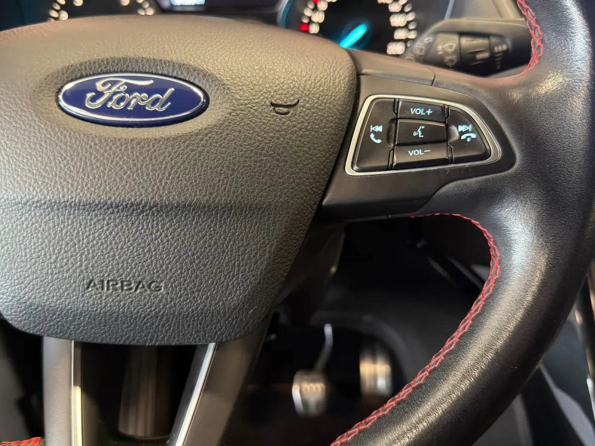 1.5 EcoBoost ST Line, NAVIGATIE/CAMERA, CRUISE, ECC AIRCO