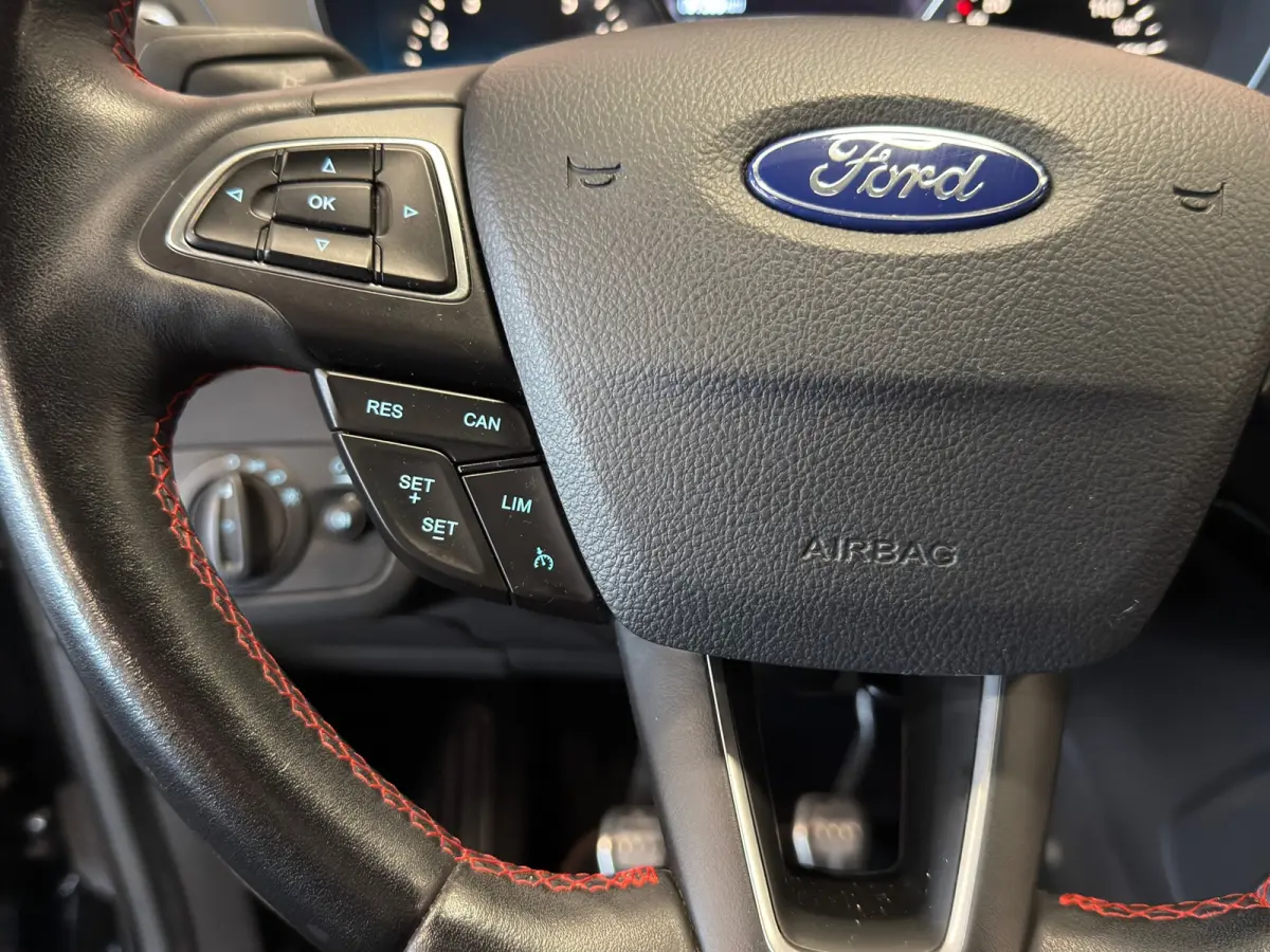 1.5 EcoBoost ST Line, NAVIGATIE/CAMERA, CRUISE, ECC AIRCO