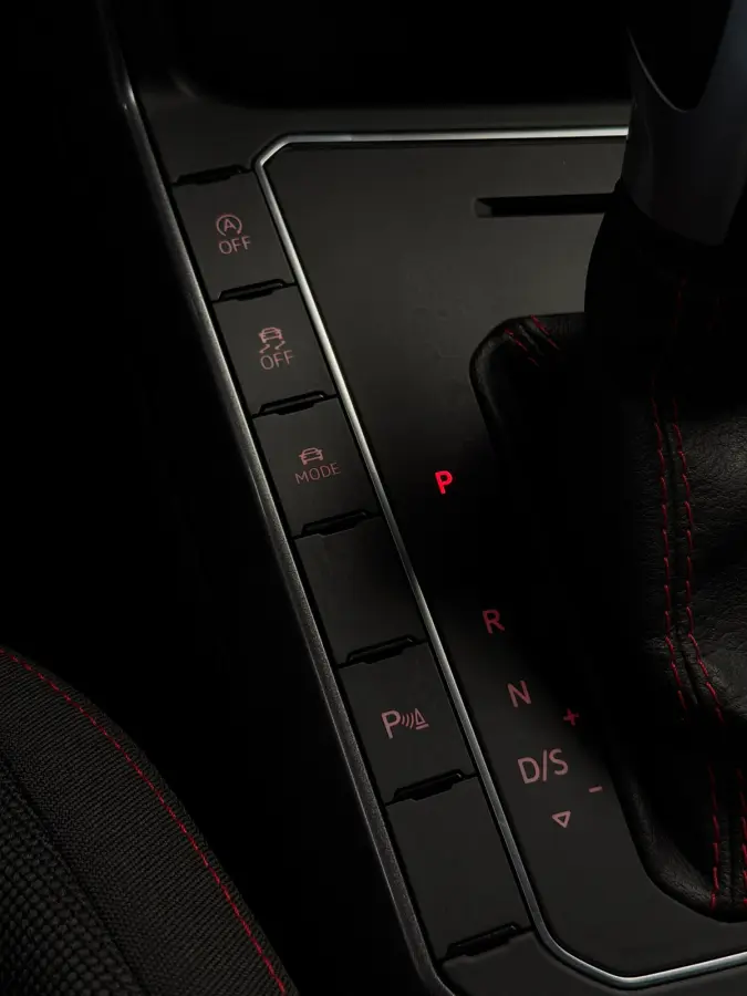 2.0 TSI GTI CarPlay Camera