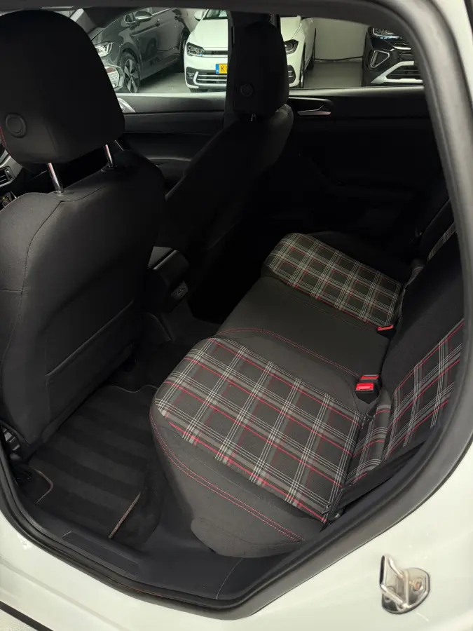 2.0 TSI GTI CarPlay Camera