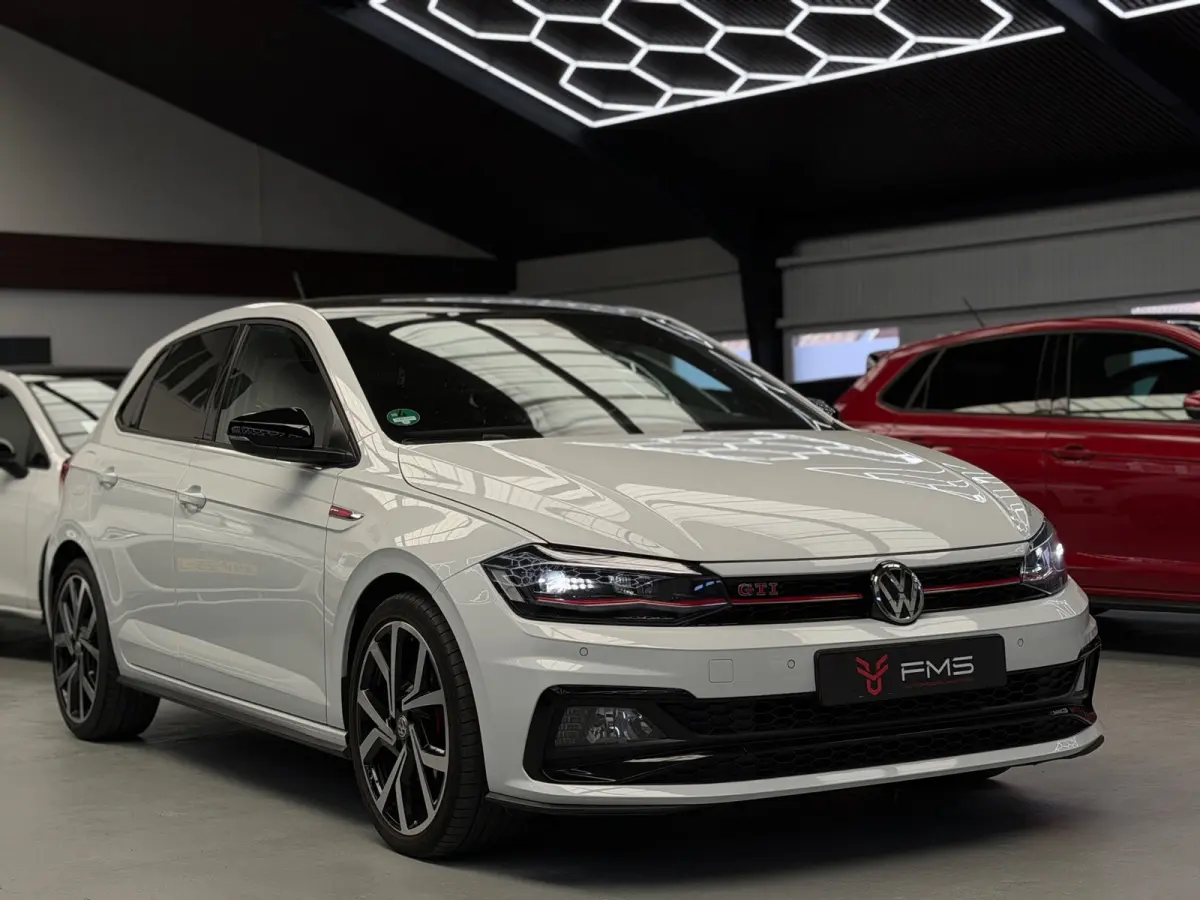 2.0 TSI GTI CarPlay Camera