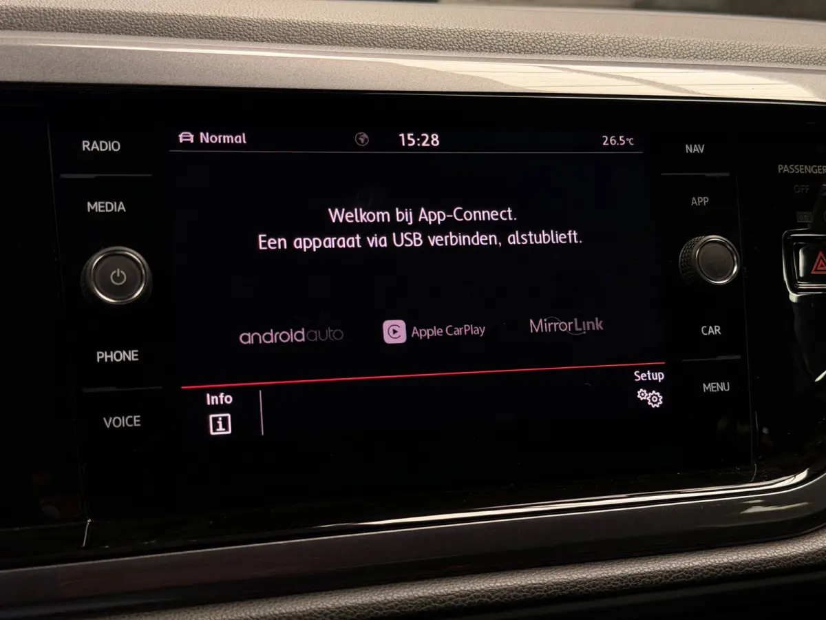 2.0 TSI GTI CarPlay Camera