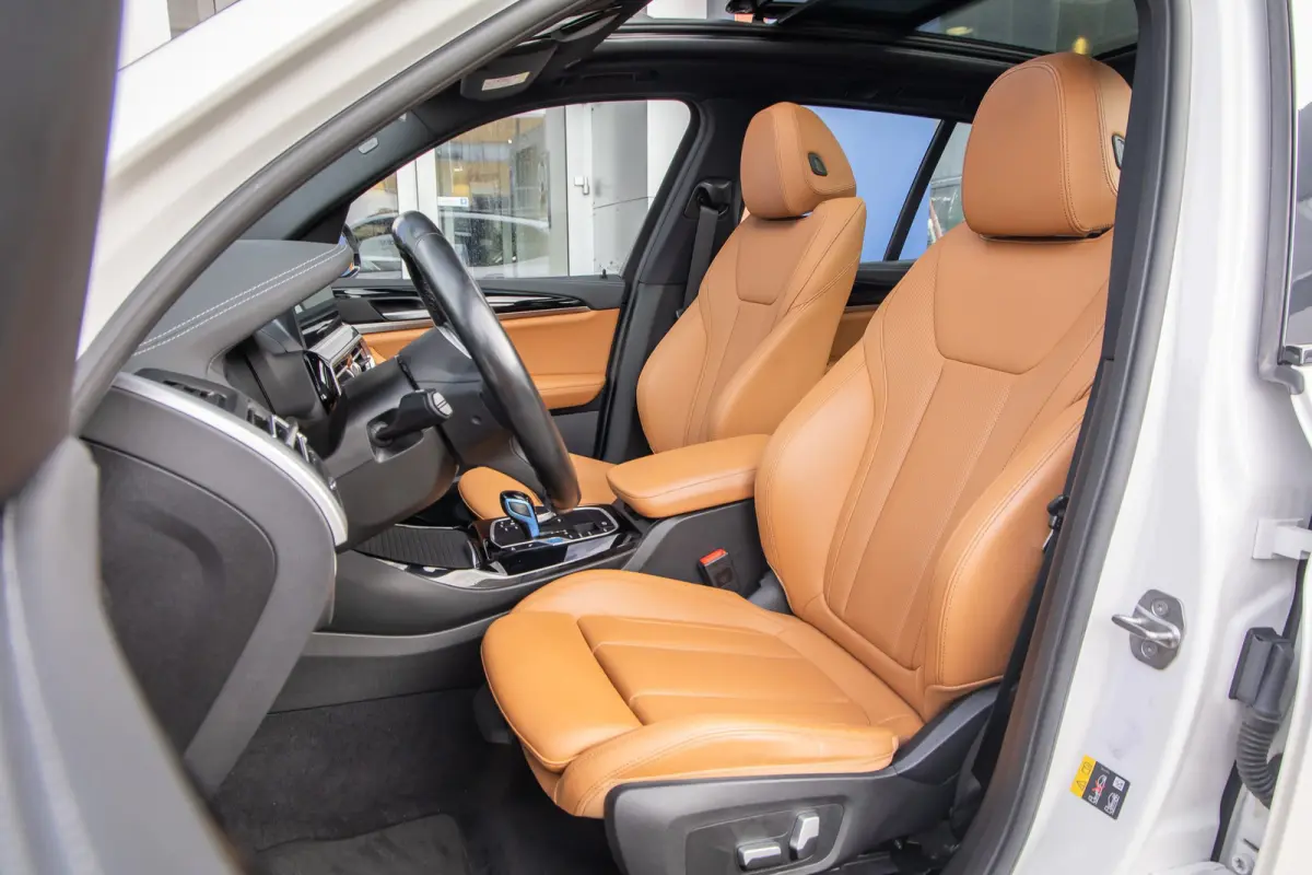 Executive 80 kWh | SOH 98% | Pano | Trekhaak | Leder+memory | Camera | Cruise adaptief | Elektrisch bedienbare achterklep | Stoelverwarming | Achteruitrijcamera | Apple Carplay/Android Auto|