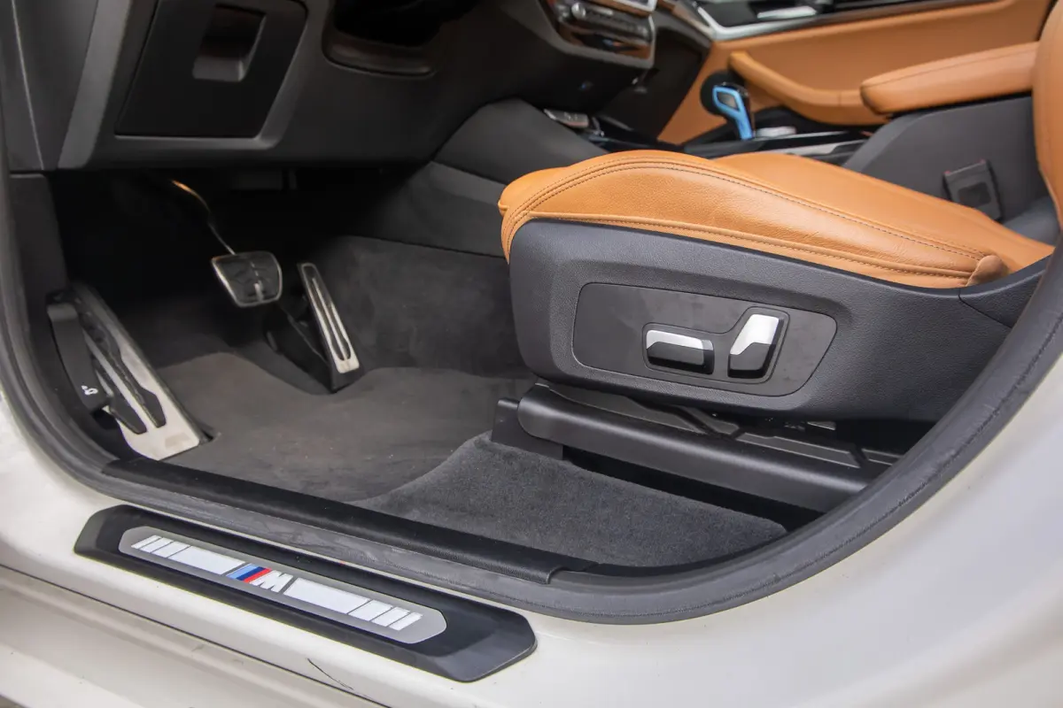 Executive 80 kWh | SOH 98% | Pano | Trekhaak | Leder+memory | Camera | Cruise adaptief | Elektrisch bedienbare achterklep | Stoelverwarming | Achteruitrijcamera | Apple Carplay/Android Auto|