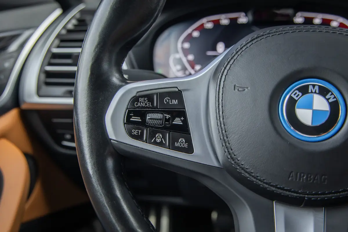 Executive 80 kWh | SOH 98% | Pano | Trekhaak | Leder+memory | Camera | Cruise adaptief | Elektrisch bedienbare achterklep | Stoelverwarming | Achteruitrijcamera | Apple Carplay/Android Auto|