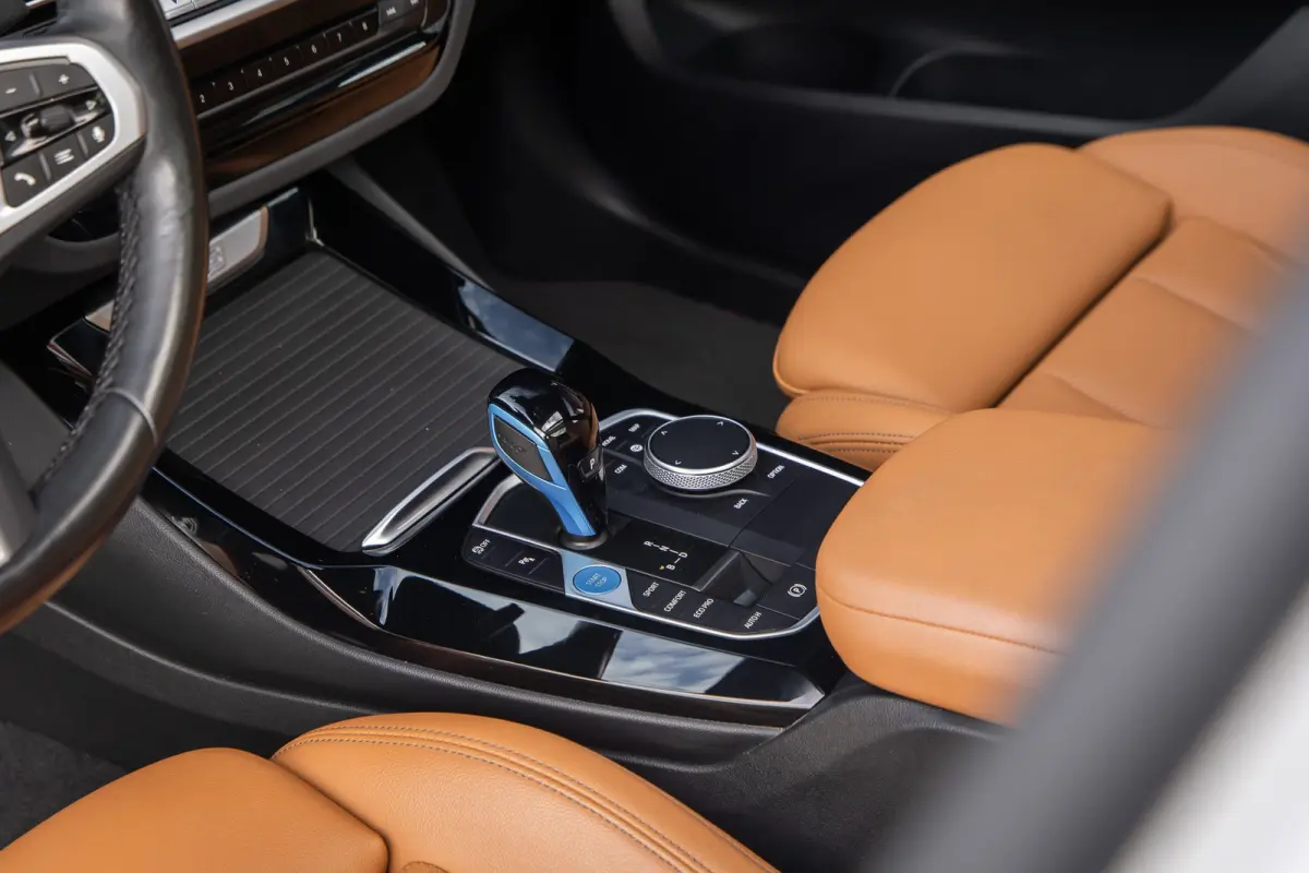 Executive 80 kWh | SOH 98% | Pano | Trekhaak | Leder+memory | Camera | Cruise adaptief | Elektrisch bedienbare achterklep | Stoelverwarming | Achteruitrijcamera | Apple Carplay/Android Auto|