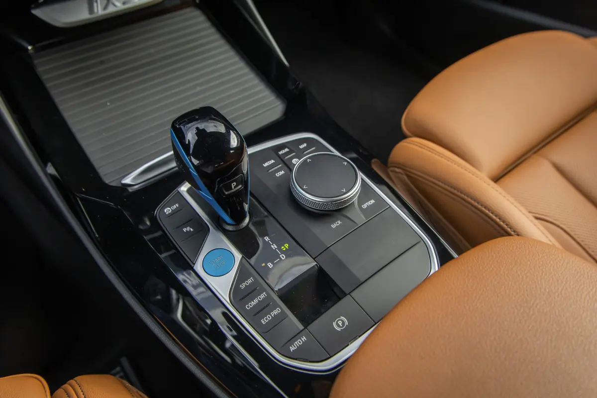Executive 80 kWh | SOH 98% | Pano | Trekhaak | Leder+memory | Camera | Cruise adaptief | Elektrisch bedienbare achterklep | Stoelverwarming | Achteruitrijcamera | Apple Carplay/Android Auto|