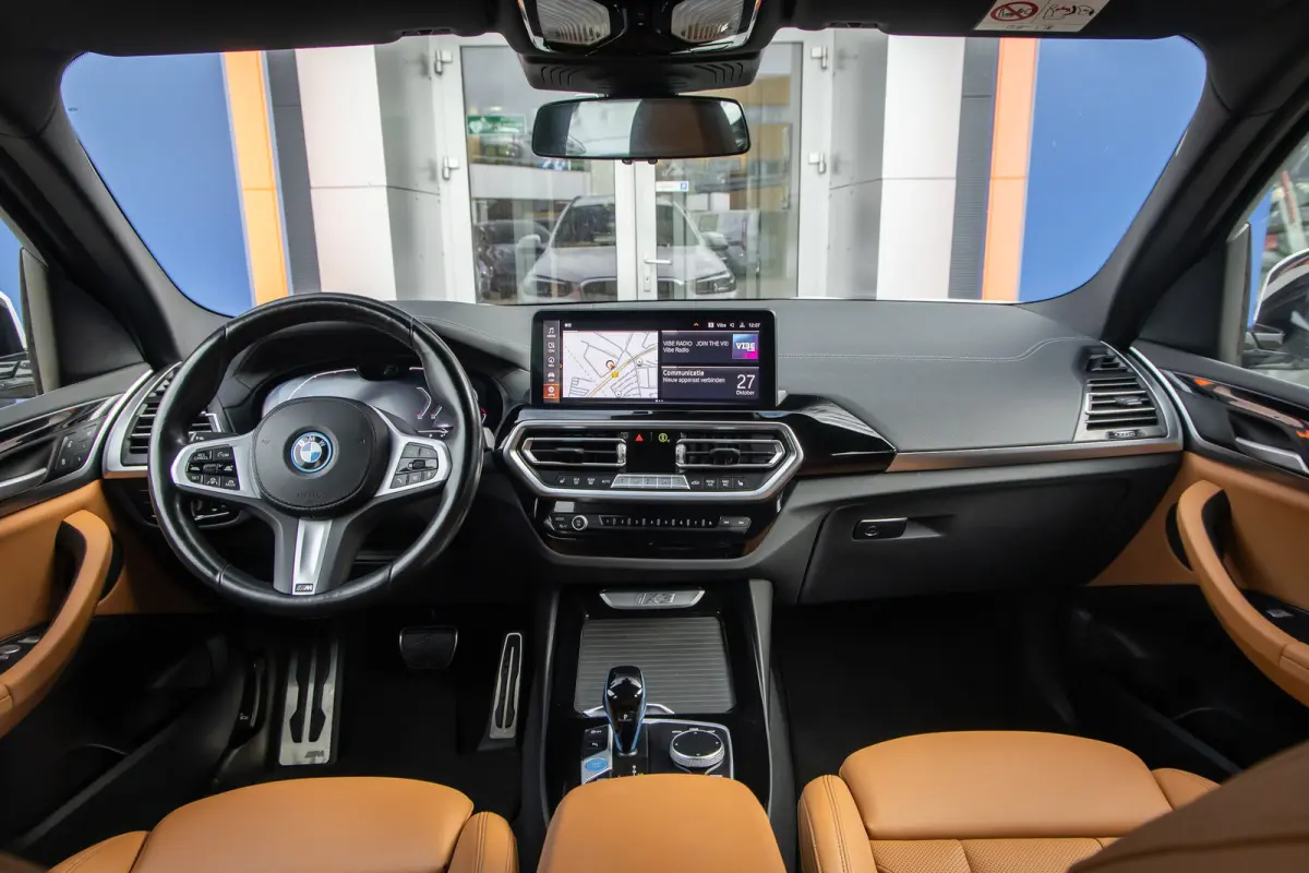 Executive 80 kWh | SOH 98% | Pano | Trekhaak | Leder+memory | Camera | Cruise adaptief | Elektrisch bedienbare achterklep | Stoelverwarming | Achteruitrijcamera | Apple Carplay/Android Auto|