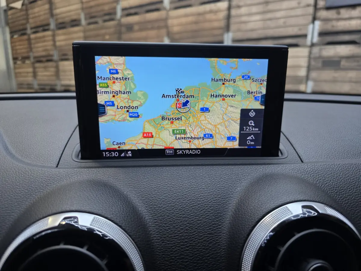 1.0 TFSI Sport Lease Edition Full LED Leder Navi Clima Cruise LM