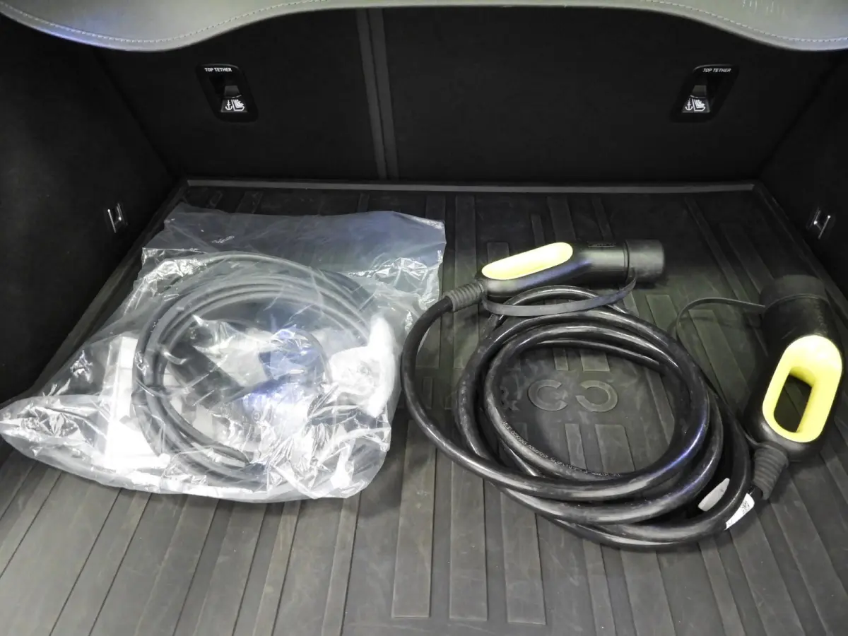 1.5 PHEV BlackLine ZWARTE HEMEL/360CAM/SCHUIFDAK/LED/20"LMV!