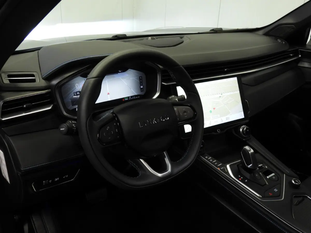 1.5 PHEV BlackLine ZWARTE HEMEL/360CAM/SCHUIFDAK/LED/20"LMV!