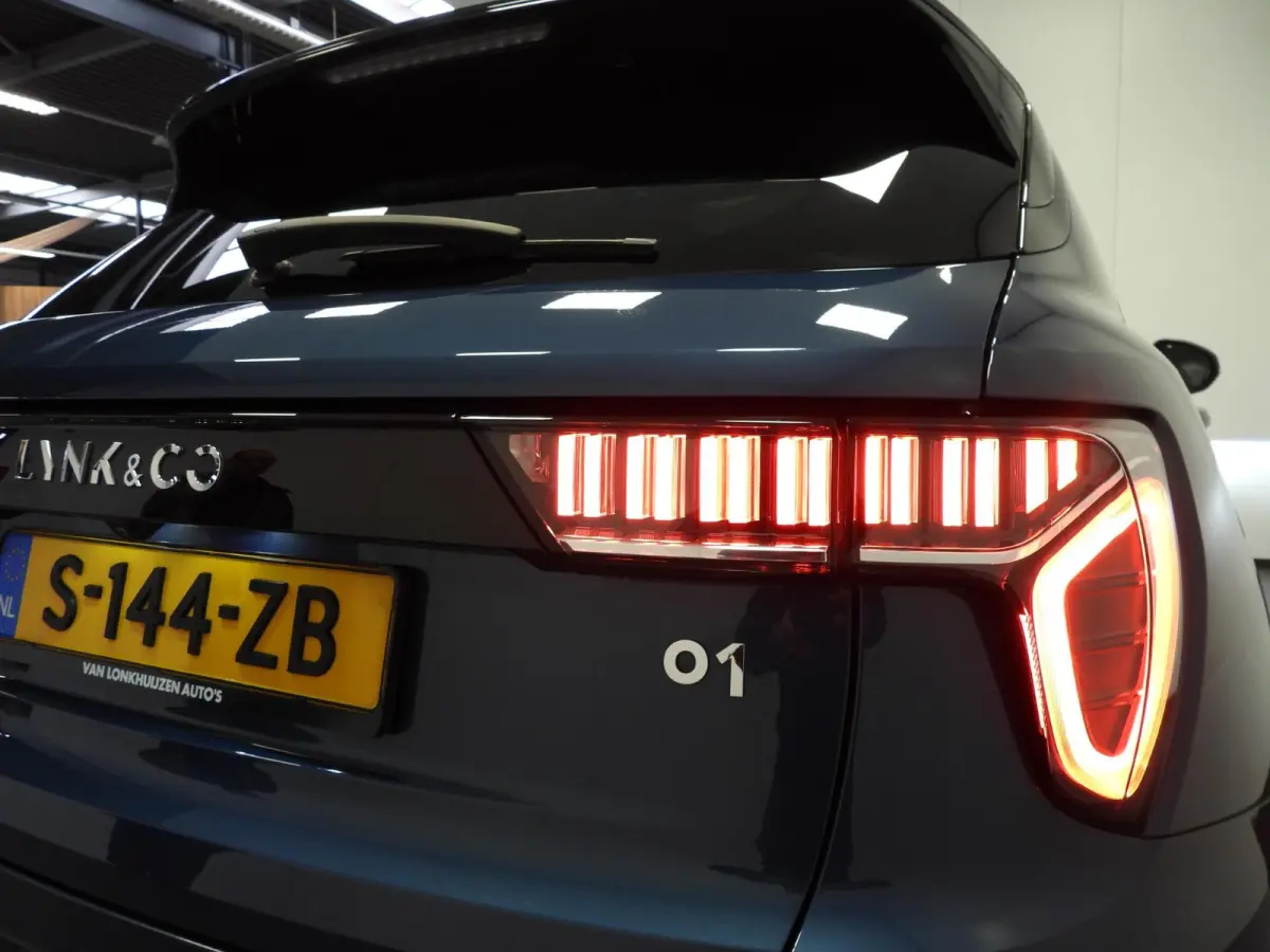 1.5 PHEV BlackLine ZWARTE HEMEL/360CAM/SCHUIFDAK/LED/20"LMV!