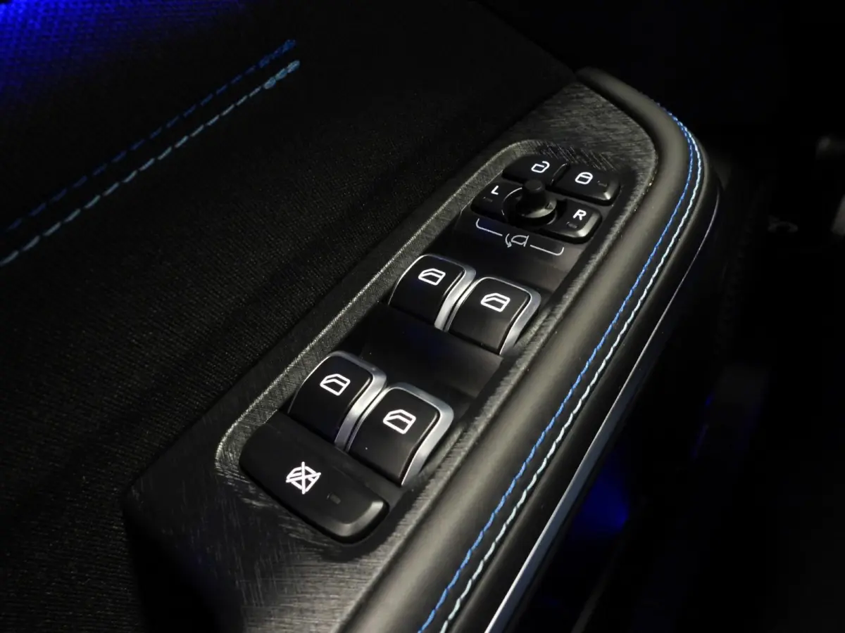 1.5 PHEV BlackLine ZWARTE HEMEL/360CAM/SCHUIFDAK/LED/20"LMV!
