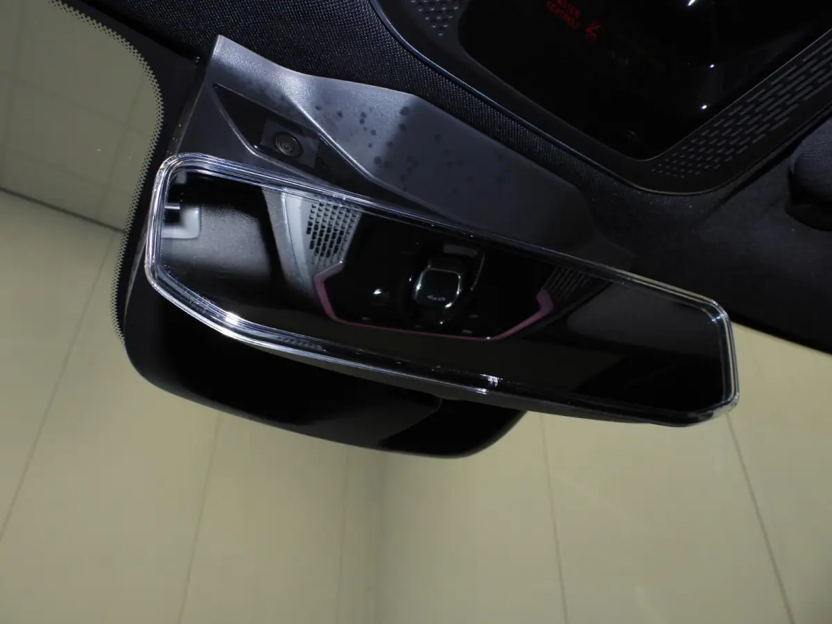 1.5 PHEV BlackLine ZWARTE HEMEL/360CAM/SCHUIFDAK/LED/20"LMV!