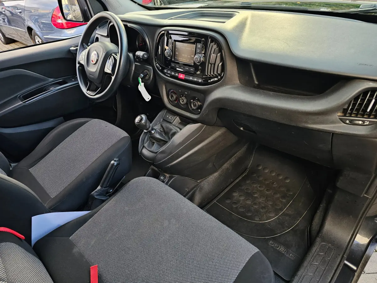 1.6 MJ bj 2020 Professional 3pers Navi/Airco/Cruise Nw.APK bij aflevering! Euro 6 Nette auto!