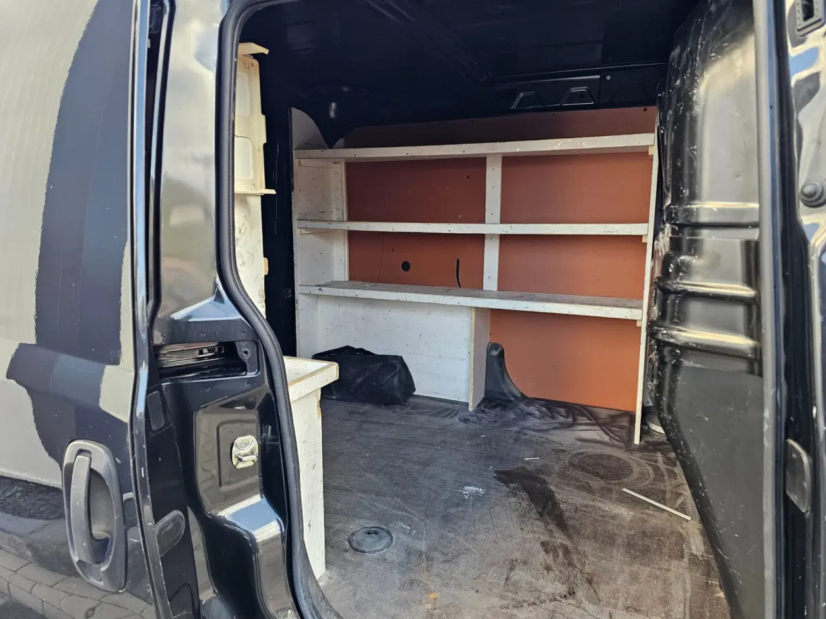 1.6 MJ bj 2020 Professional 3pers Navi/Airco/Cruise Nw.APK bij aflevering! Euro 6 Nette auto!