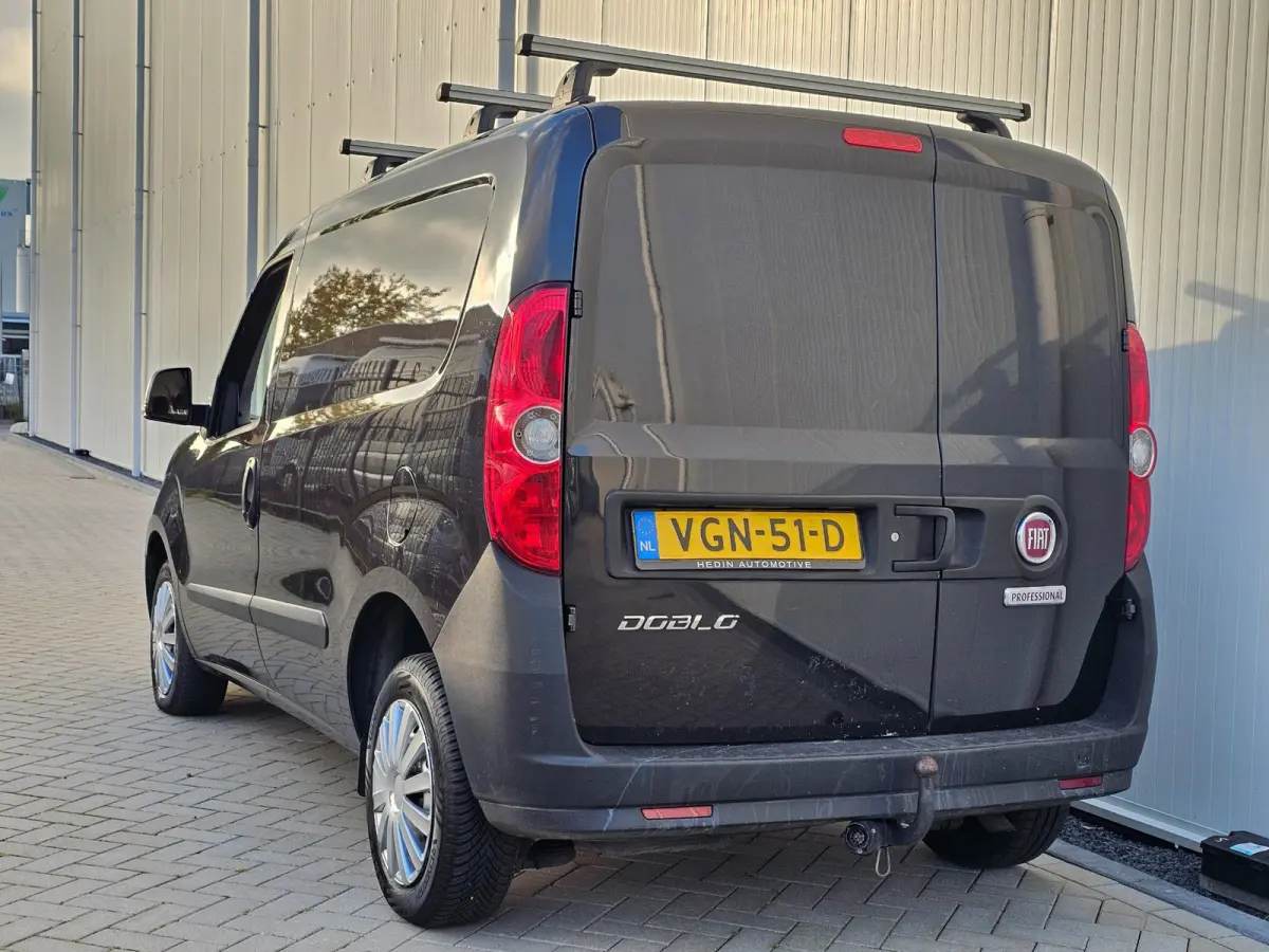 1.6 MJ bj 2020 Professional 3pers Navi/Airco/Cruise Nw.APK bij aflevering! Euro 6 Nette auto!