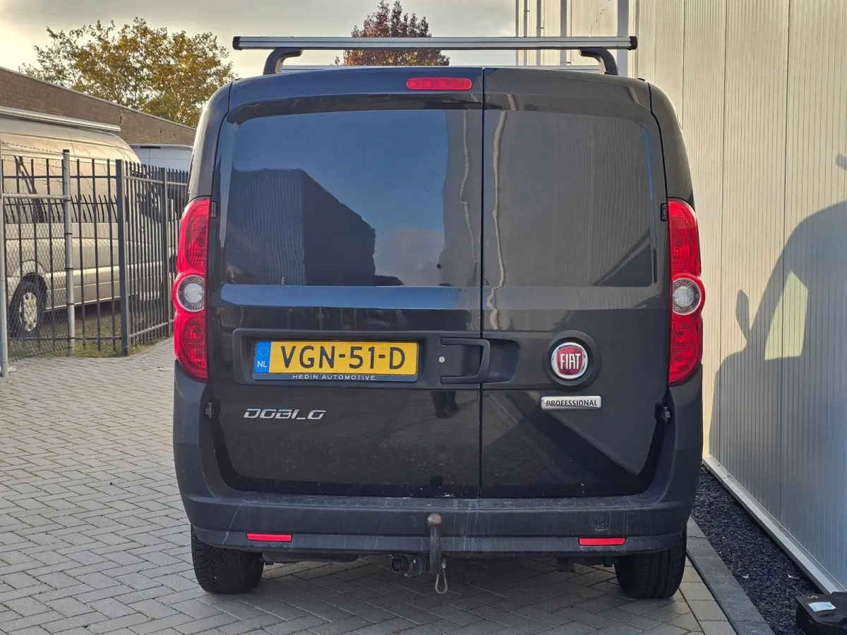 1.6 MJ bj 2020 Professional 3pers Navi/Airco/Cruise Nw.APK bij aflevering! Euro 6 Nette auto!