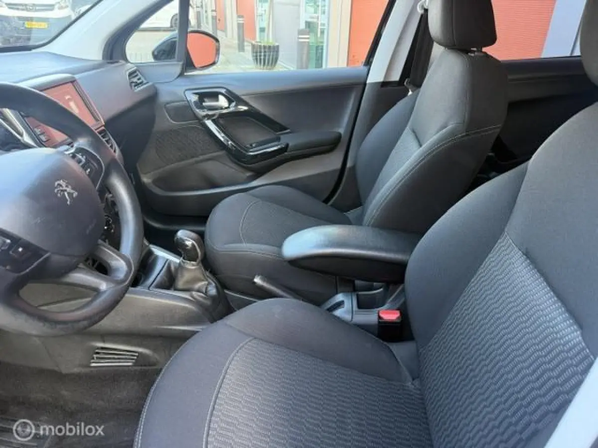 1.2 PureTech 5 DRS -89.000 KM NAP-AIRCO-APK 2027