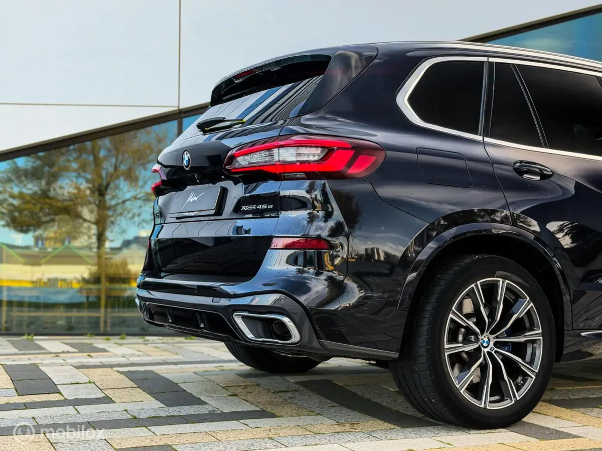 xDrive45e M-Sport |Pano|Memory|individual leder