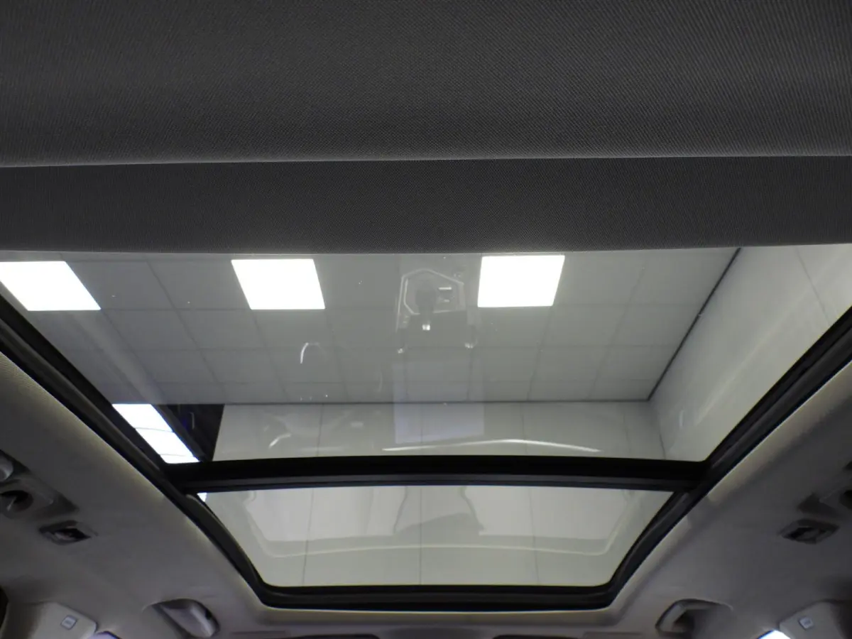 1.5 PHEV BlackLine NAVI/360CAM/SCHUIFDAK/LED/20"LMV!